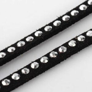 Kožna traka sa zakovicama 3mm x 2mm
