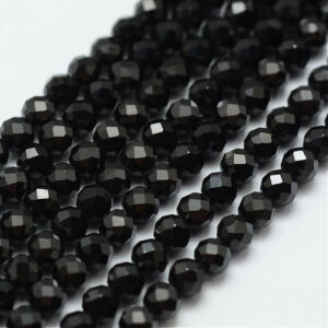 Crni spinel facetirani