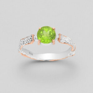 Srebrni prsten sa peridotom