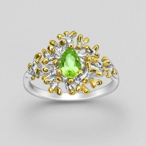 Srebrni prsten sa peridotom