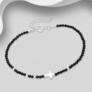 Srebrna narukvica križ sa spinelom