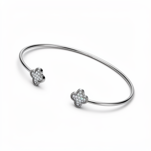 Srebrna narukvica djetelina sa četiri lista